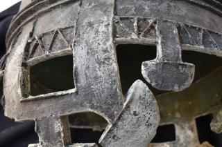 Upper edge of the copper cauldron of Balatonboglár (5th c. AD). Rippl-Rónai Museum, Kaposvár. Photo: Orsolya Heinrich-Tamáska.