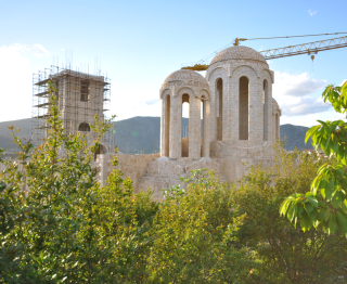 Wiederaufbau der Kirche in Mostar
